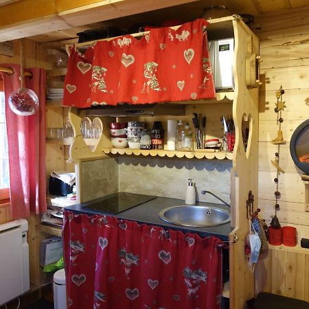 Charmant Mazot Savoyard A Hauteluce: Ideal Pour Couple, Proche Commerces Et Ski, Bien Equipe - Fr-1-342-263 エクステリア 写真